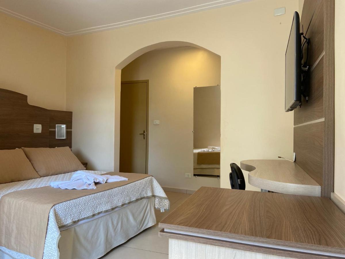 Kanoa Hotel Santo Antônio da Platina 外观 照片